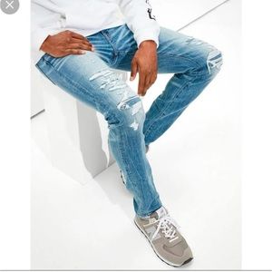 American Eagle Outfitters Men's jeans airflex Temp Tech distressed size 34x32